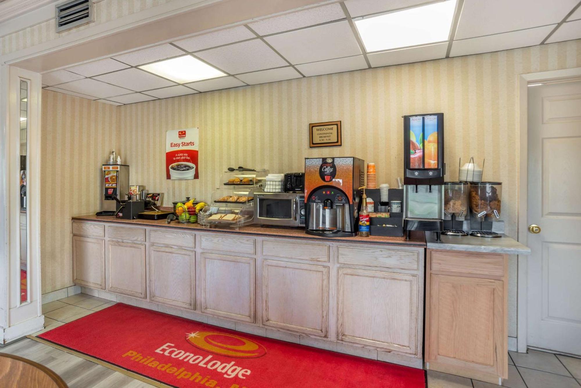 Econo Lodge Inn & Suites Філадельфія Екстер'єр фото